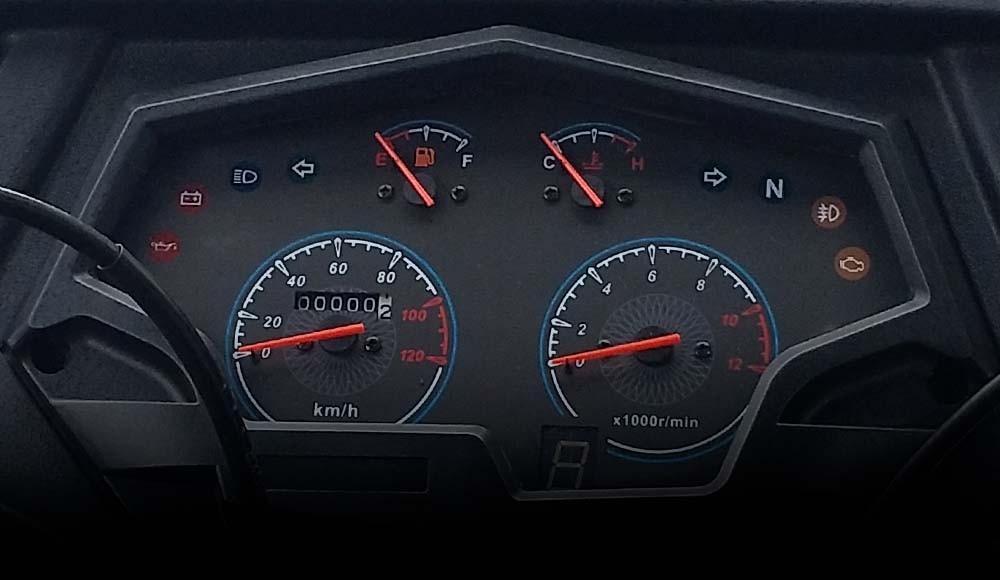 Moto carguero JCH 350 XL parte del tablero