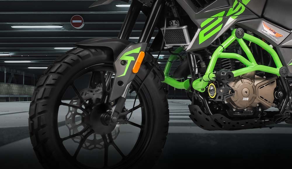 Moto Todoterreno TRAVEL 250 4V  parte delantero