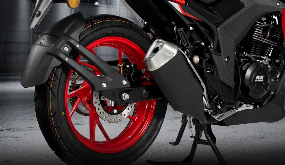 Moto pistera WOLF 250 parte posterior